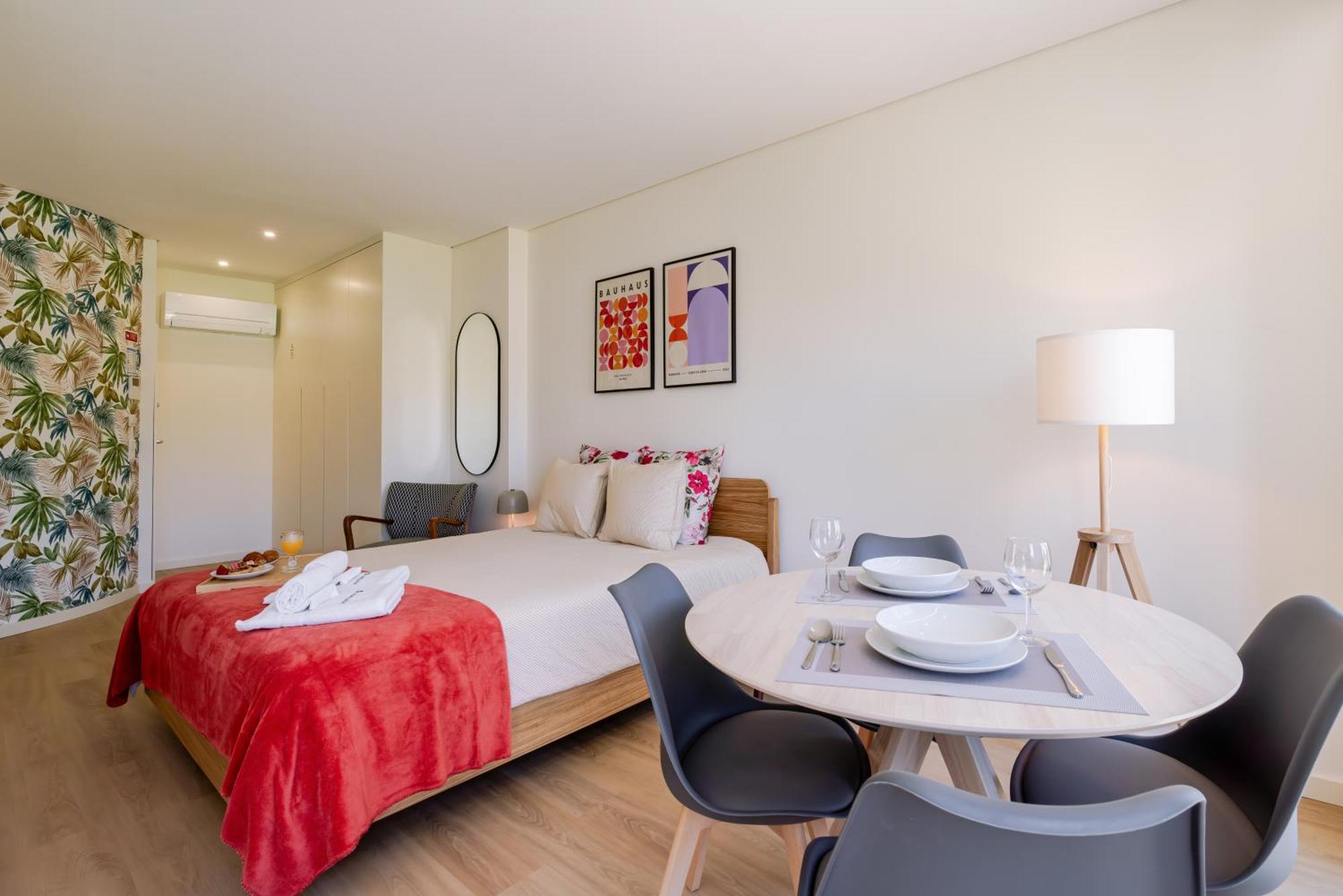Apartament Hostwise - Premium & Modern Building *