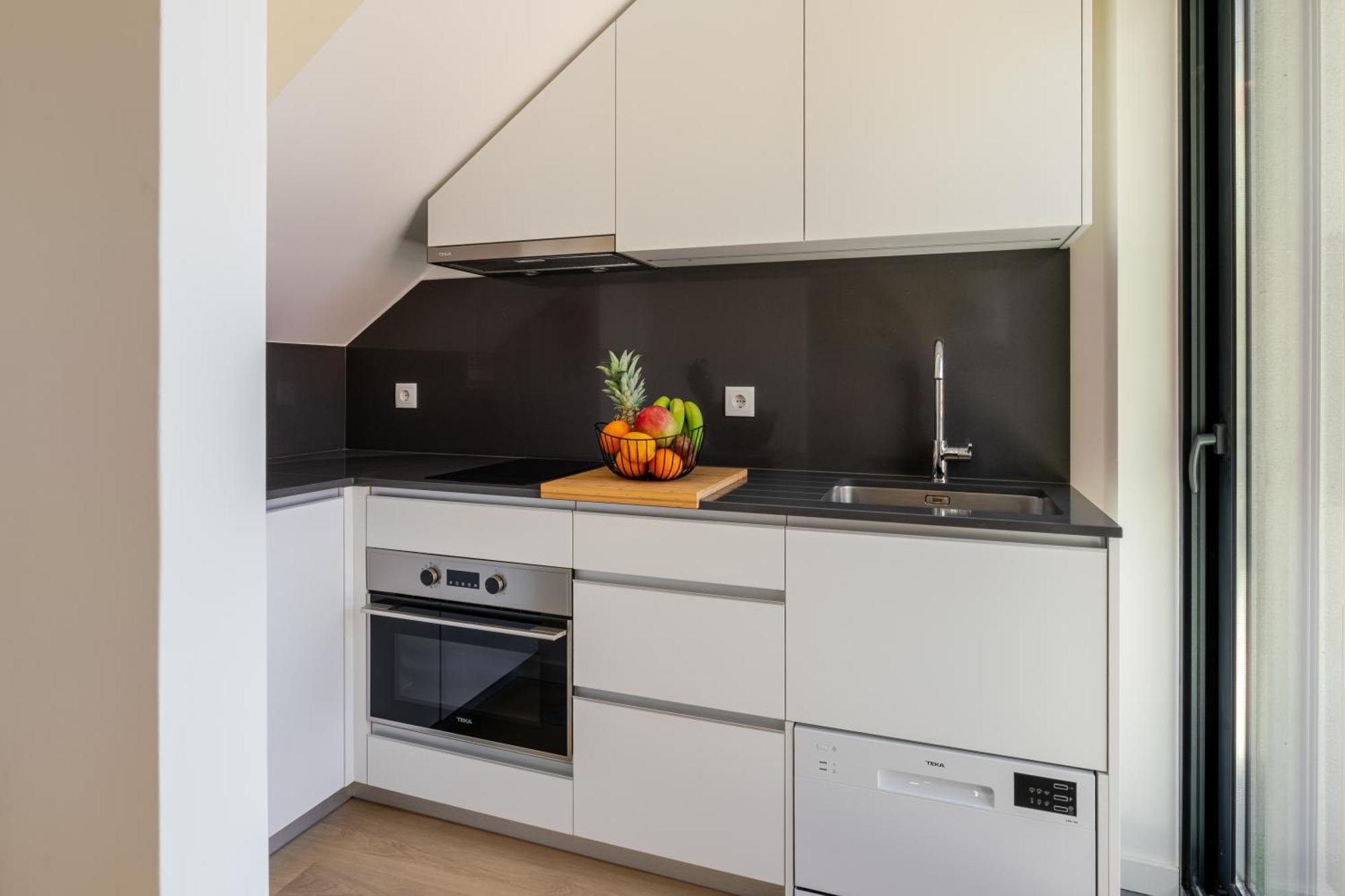 Hostwise - Premium & Modern Building Apartament *