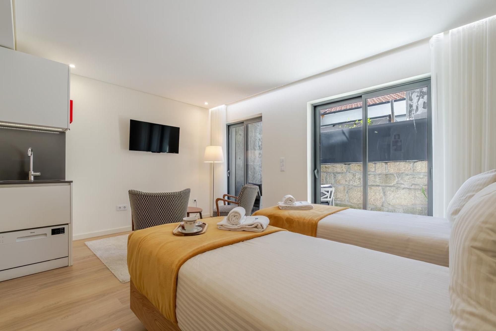 Hostwise - Premium & Modern Building Apartament